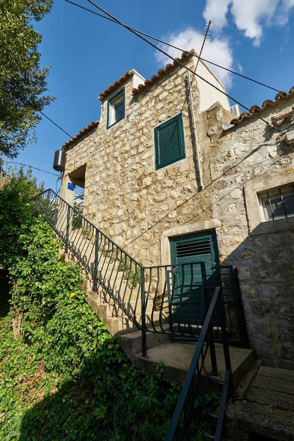 Holiday Home Olive Mill ムリニ エクステリア 写真
